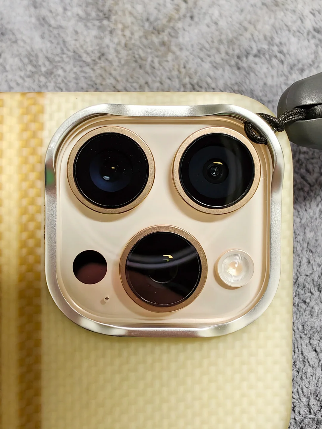 尼机美不美，不一定要看钛好嘛？