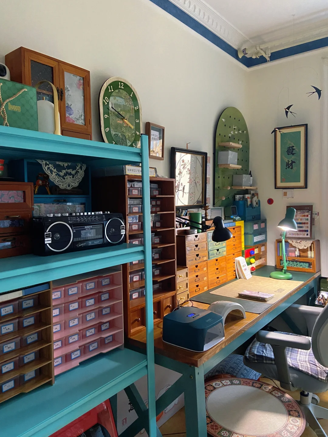 普通人家不精致但是却干干净净的房间