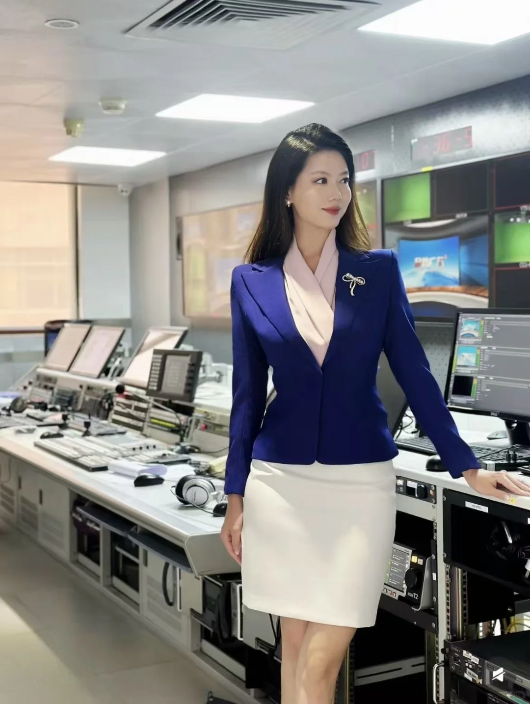 艺考西服推荐——宝蓝色西服