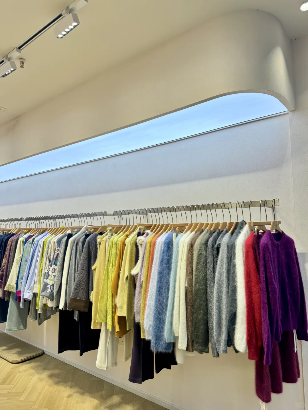 上海长宁这家店，把秋冬高级感焊在身上了！