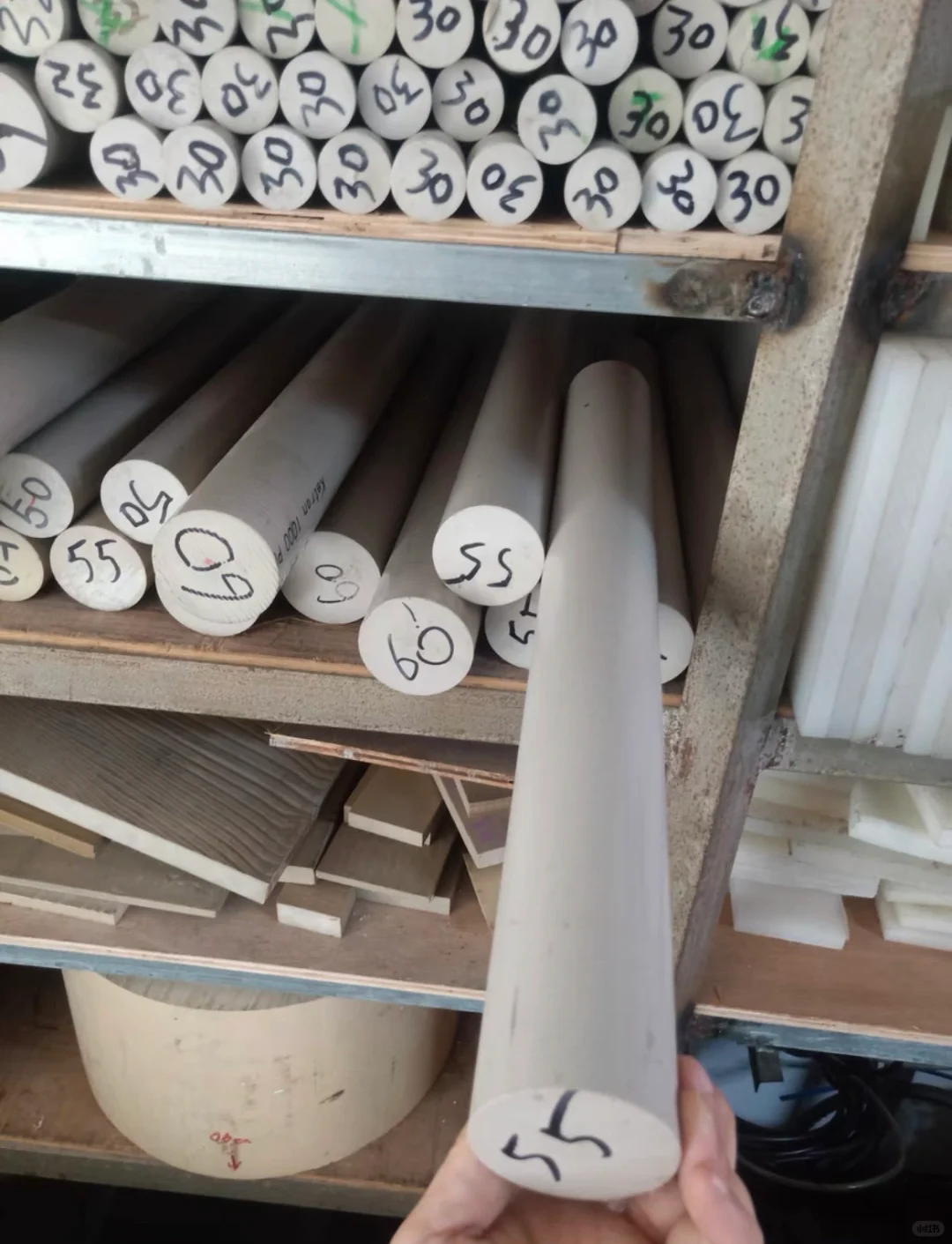 骨折出peek棒聚醚醚酮