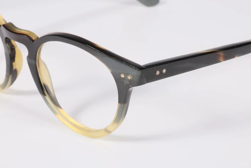 眼镜工厂:不同颜色的变色镜片都有什么功能