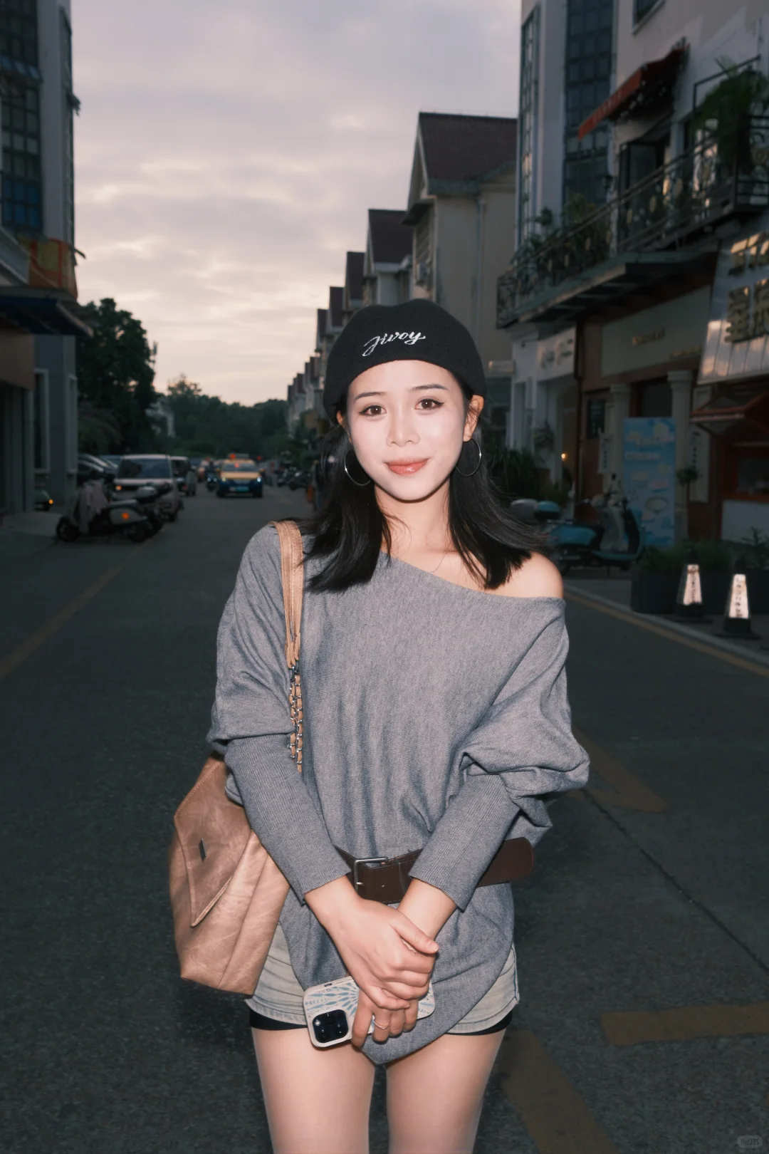 捕捉街头时尚感，每一帧都是风格的具象化～