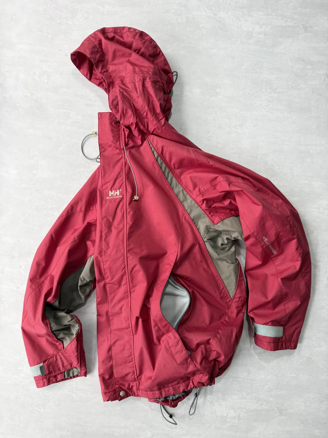 Available? 00‘s HELLY HANSEN 户外夹克