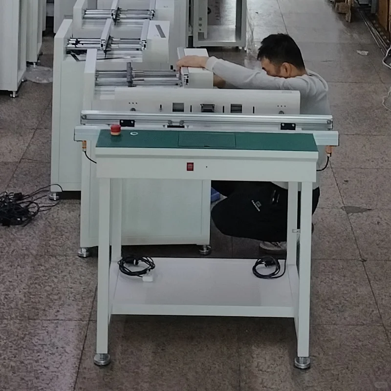 1米全自动接驳台