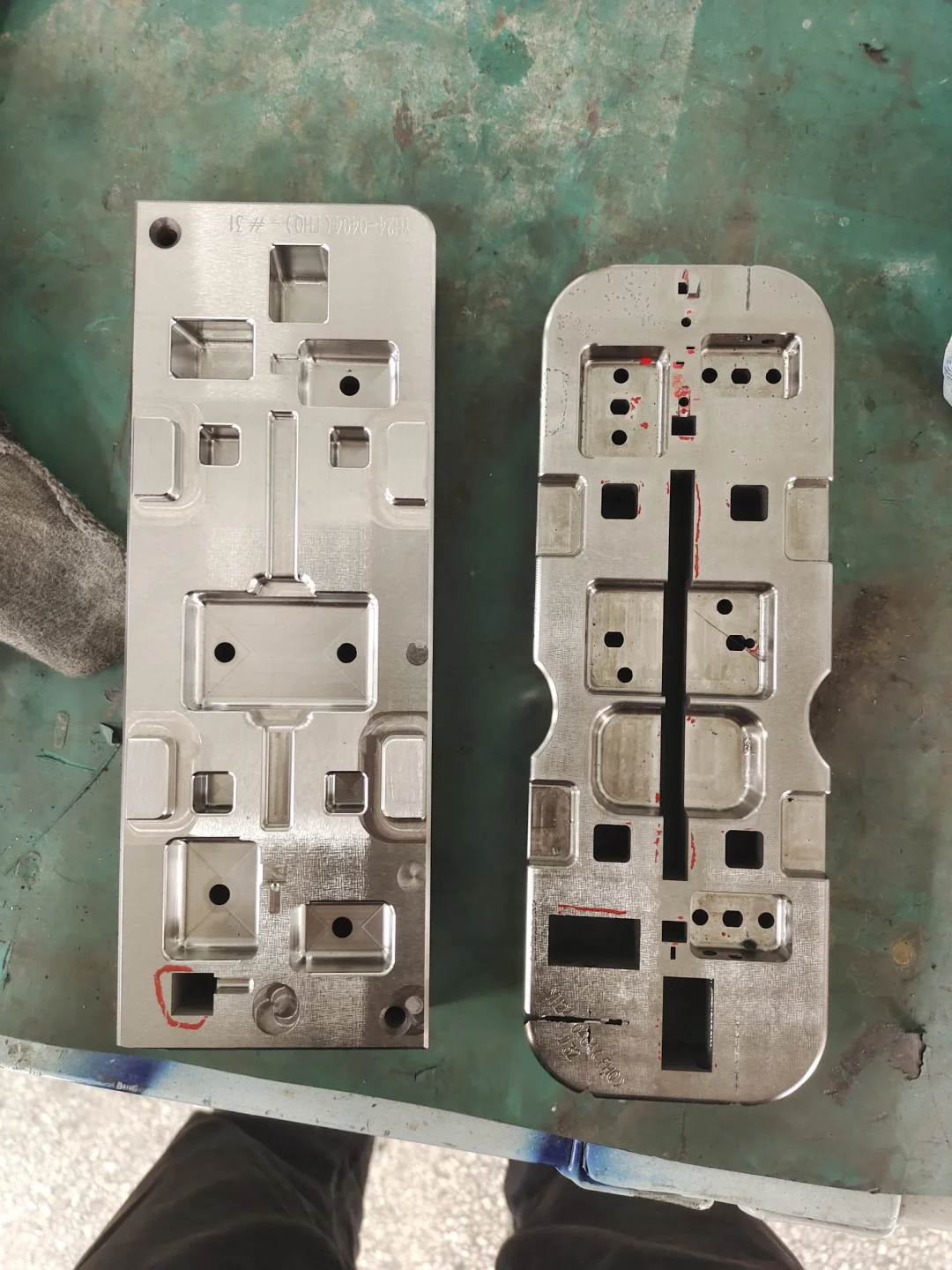 模具五金加工，磨床铣床CNC电极