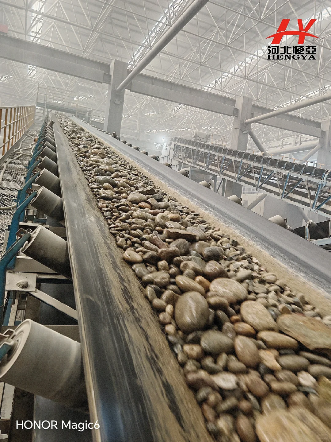 Conveyor Belt输送带运输石头和沙子