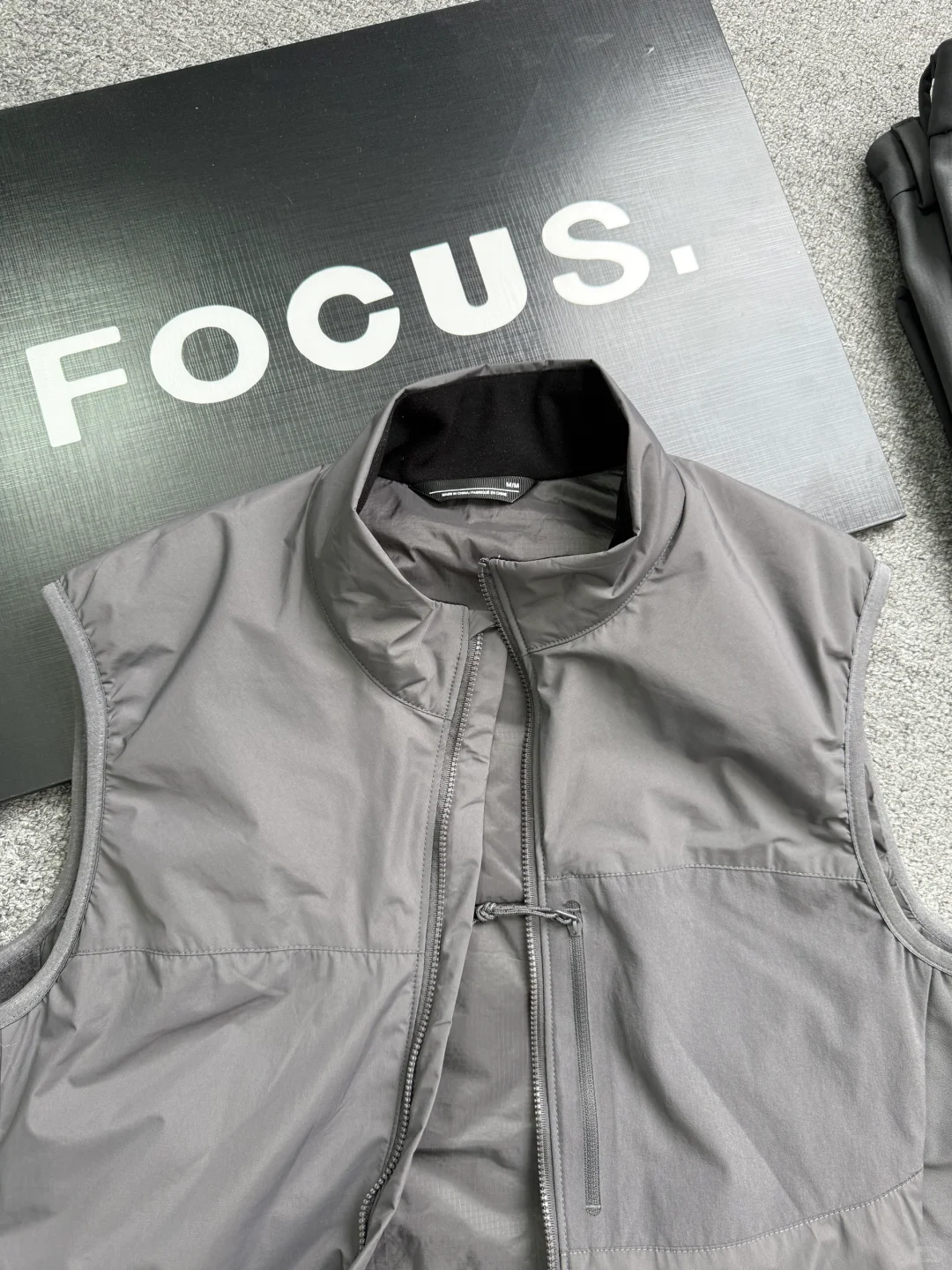 户外人本命马甲！冬天当中间层叠穿也完全不