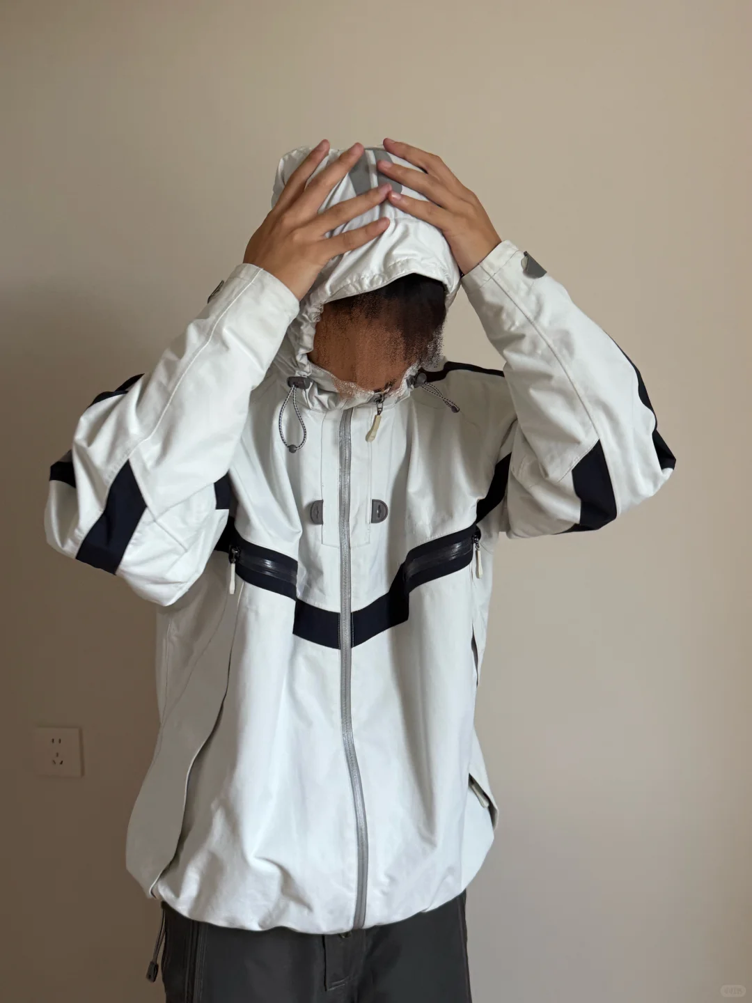 Available?00‘s HELLY HANSEN户外滑雪夹克