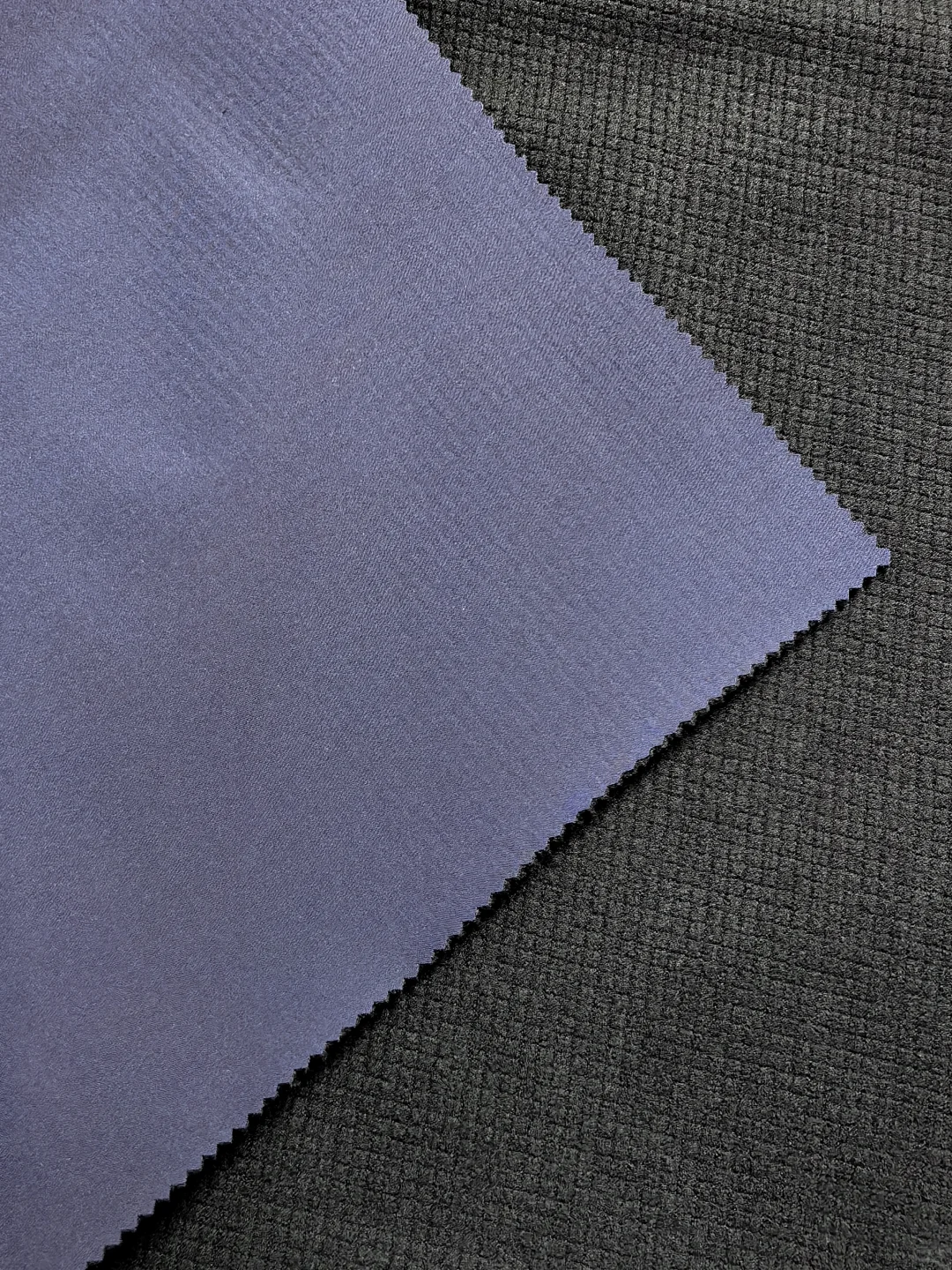 复合绒内里 | 弹力防水保暖亲肤软壳面料