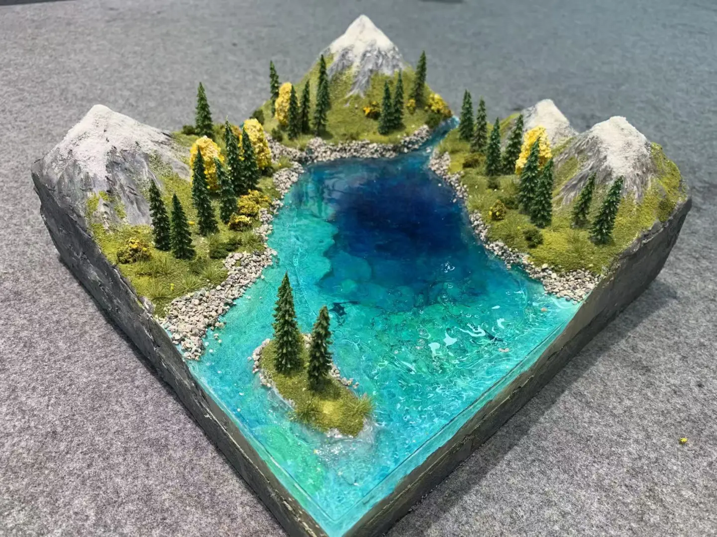 粘土微缩模型-喀斯特地貌