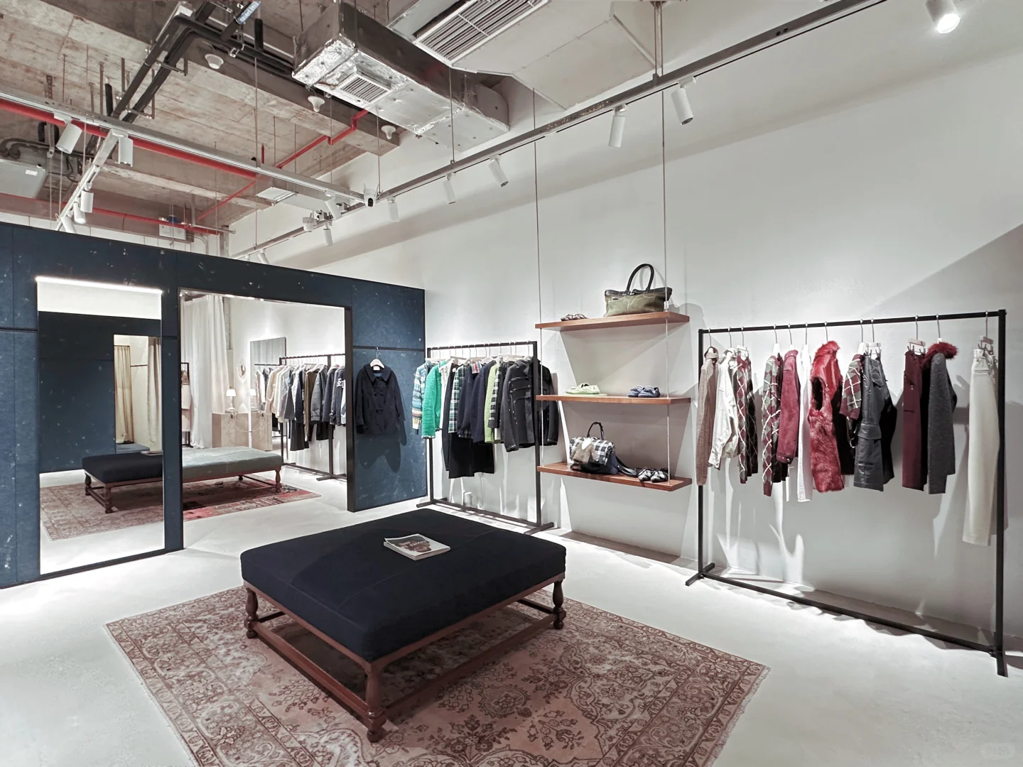 WYSH翡悦里新开的设计师品牌JUNWEI LIN