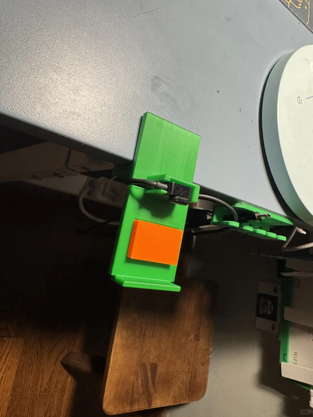 小天才手表充电底座