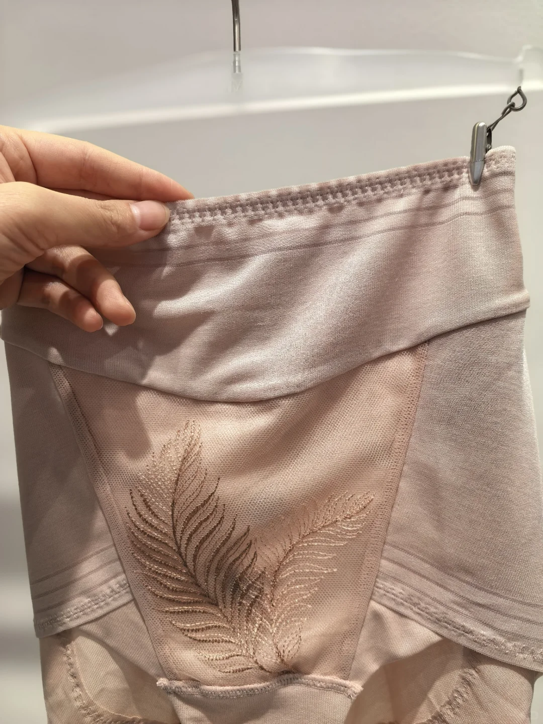 我不允许还有人不知道这款塑裤!