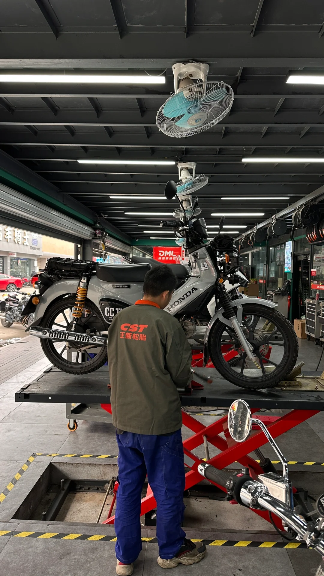 cc110更换前减震弹簧