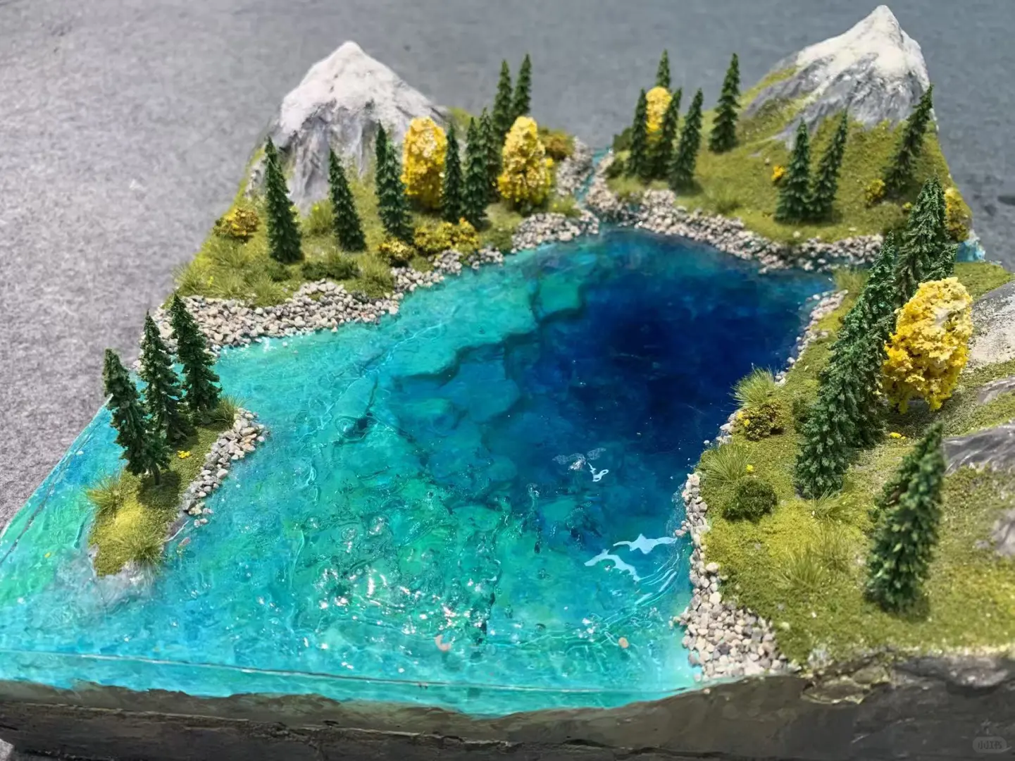 粘土微缩模型-喀斯特地貌