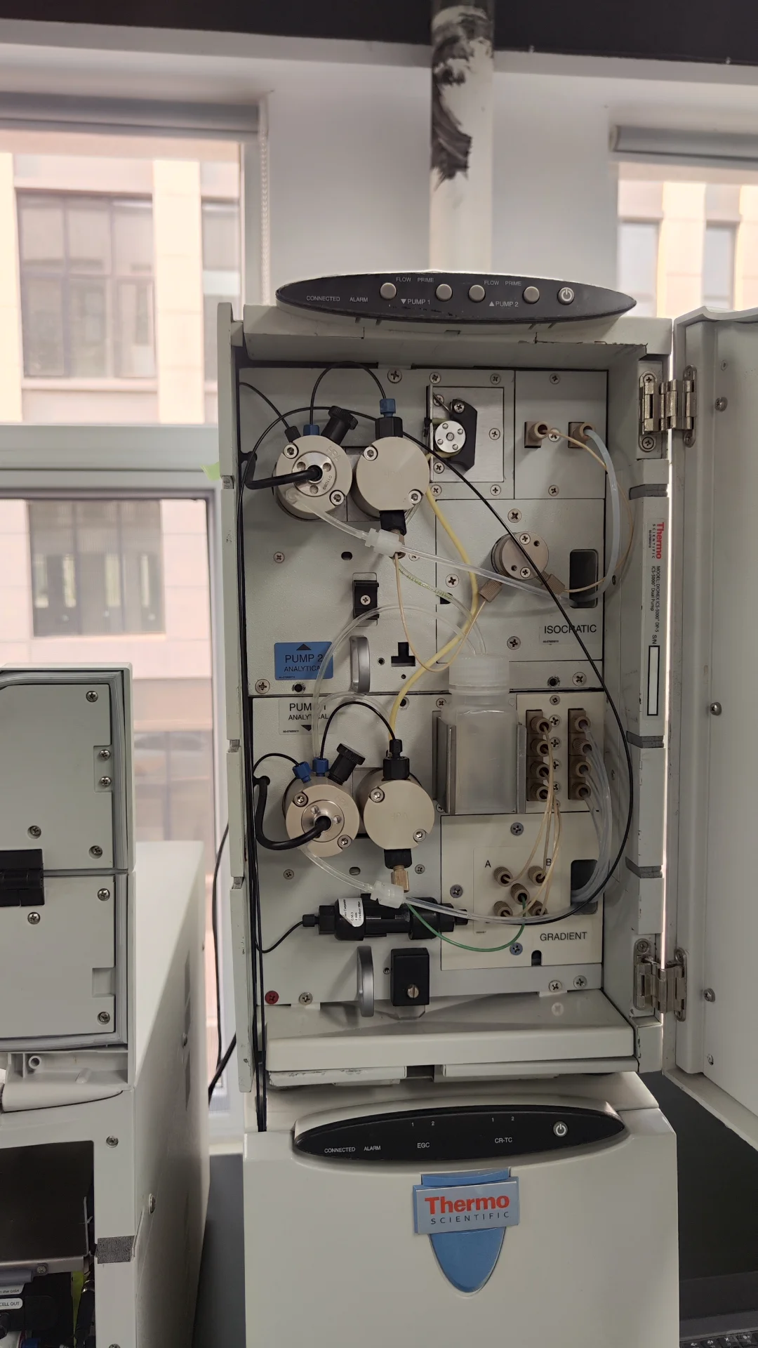 卖一套成色很好的赛默飞离子色谱仪ICS-6000