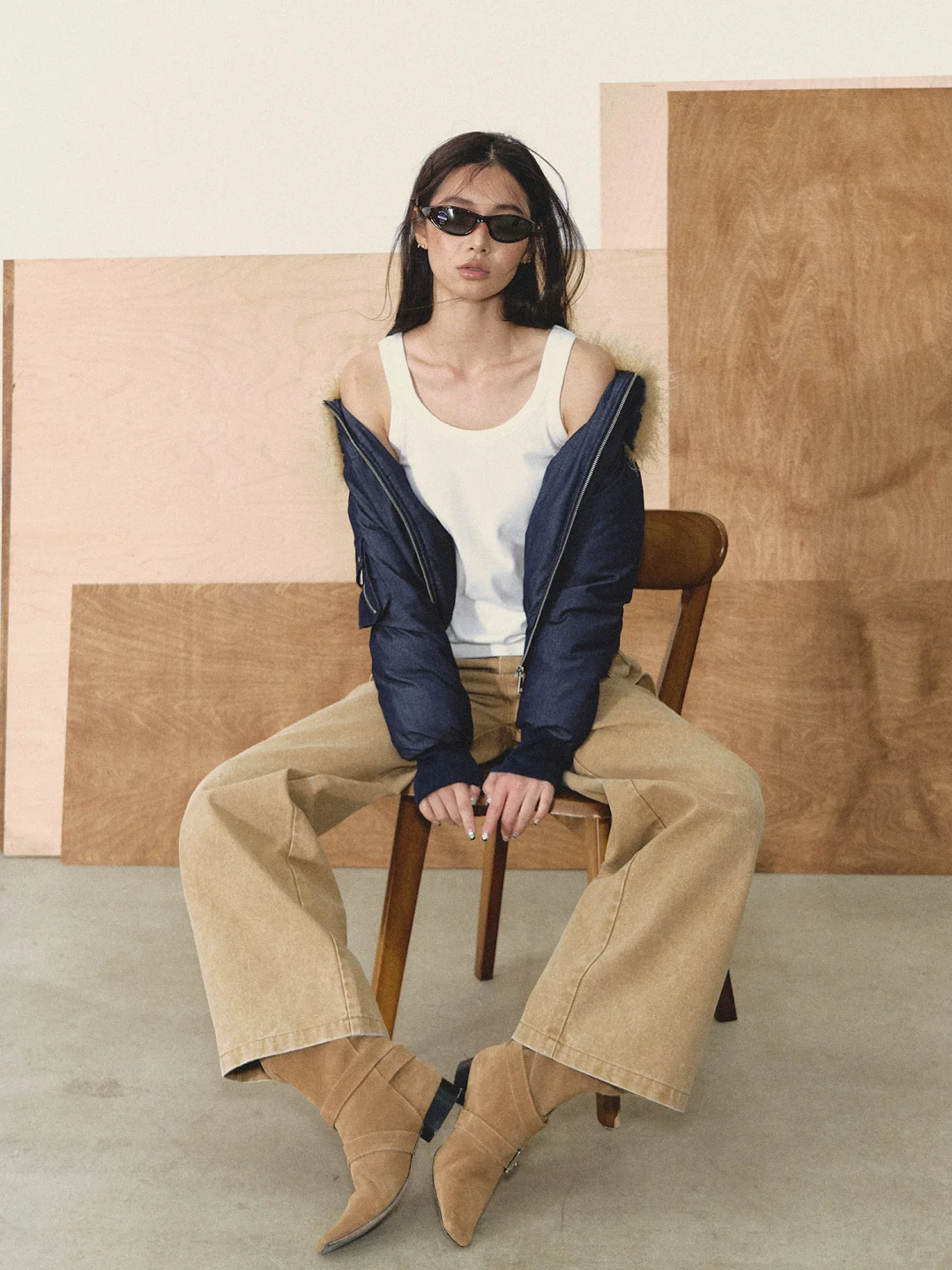 Urban Minimalism | 冬日都市的静谧诗篇