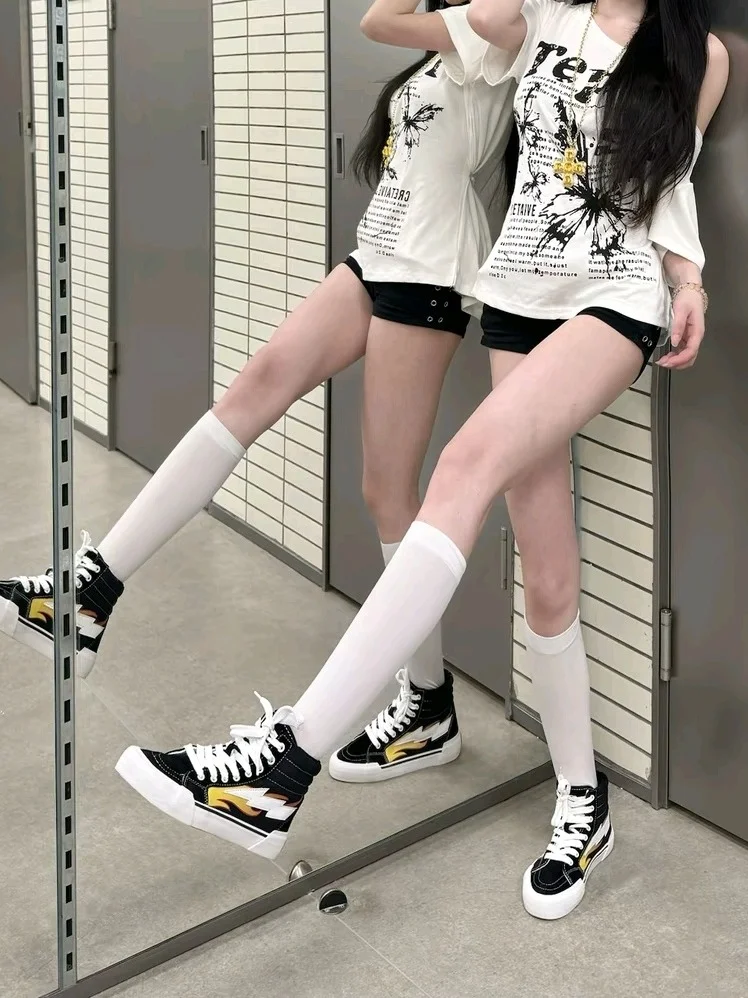 酷飒少女的街头风穿搭?