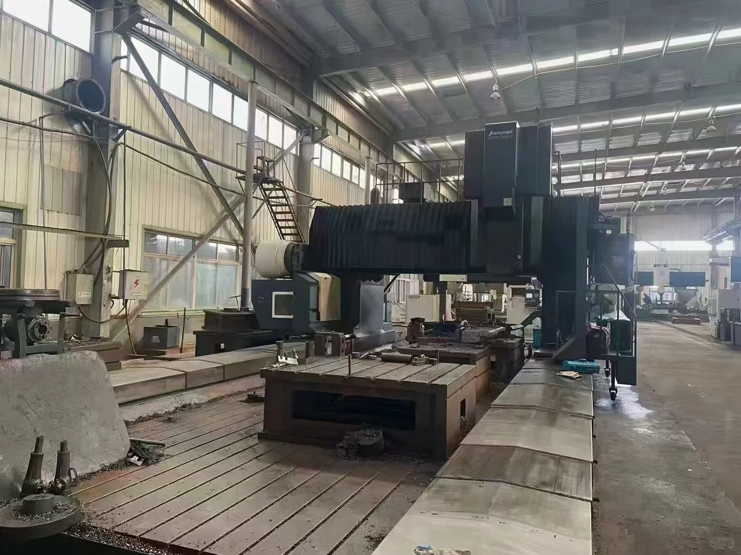 fhiigawy威海华东5-26米数控龙门移动镗铣床