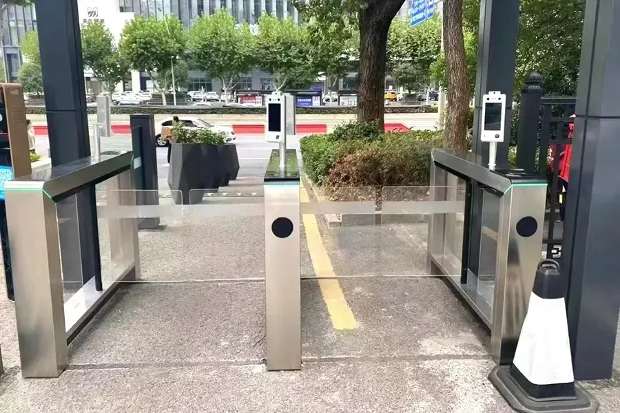 安装智能化人行门禁对住宅小区的重要性！