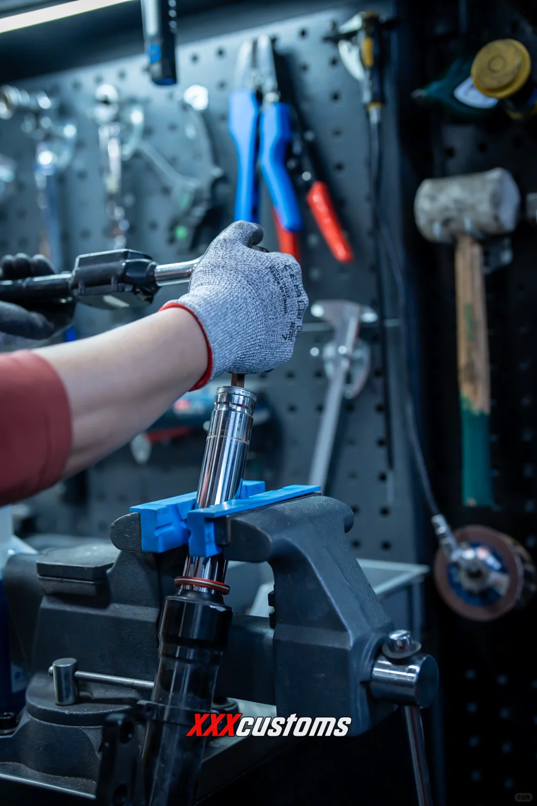 前减震更换弹簧