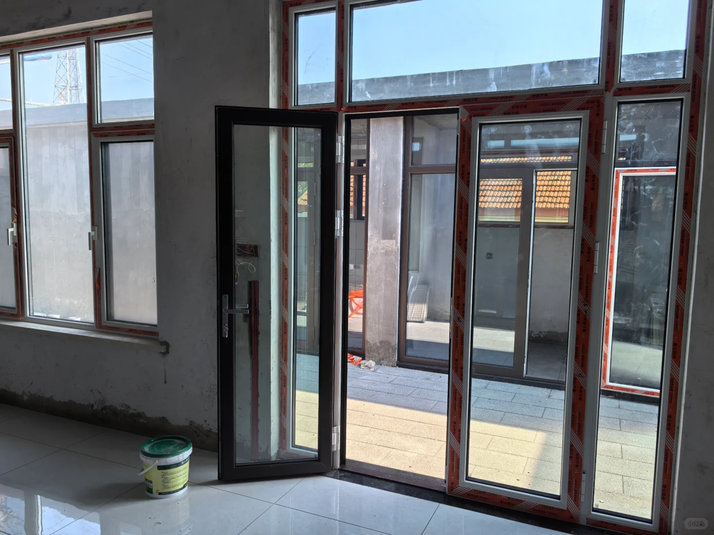 农村自建房第N天，断桥铝门窗