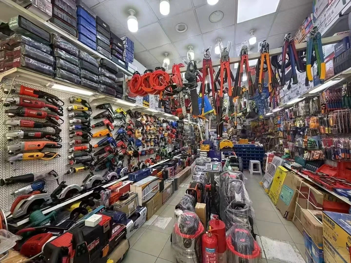 利雅得五金市场考察☝️