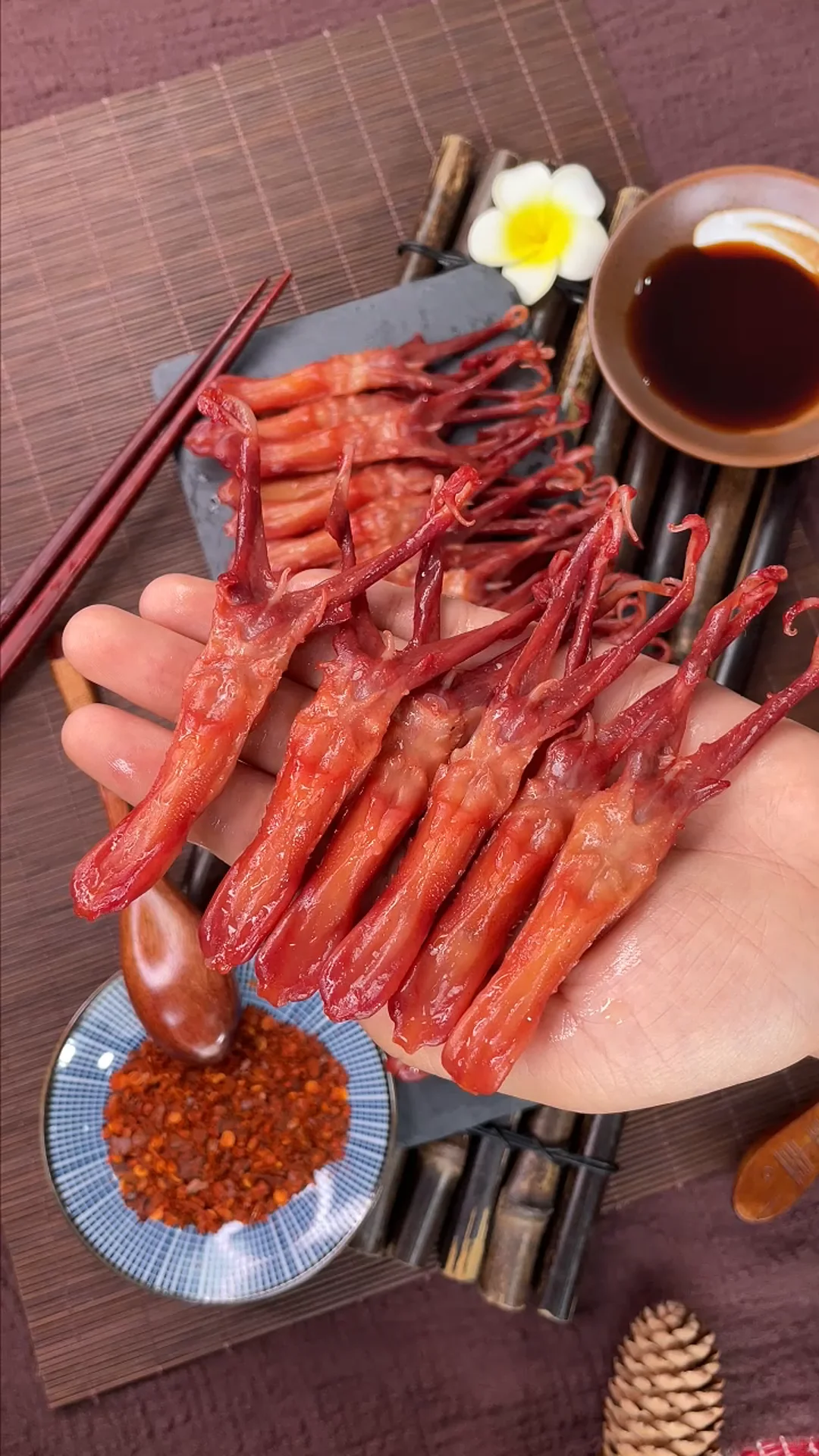 再冷漠的人吃到这个鸭舌也会笑出声