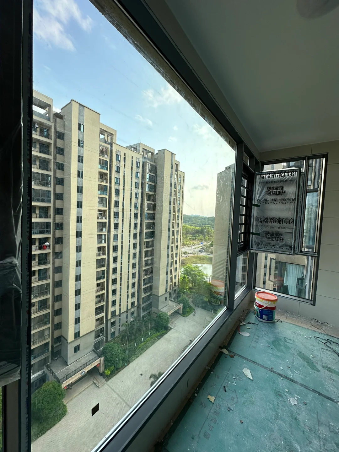 在柳州这样的断桥铝门窗450一平、您满意嘛！