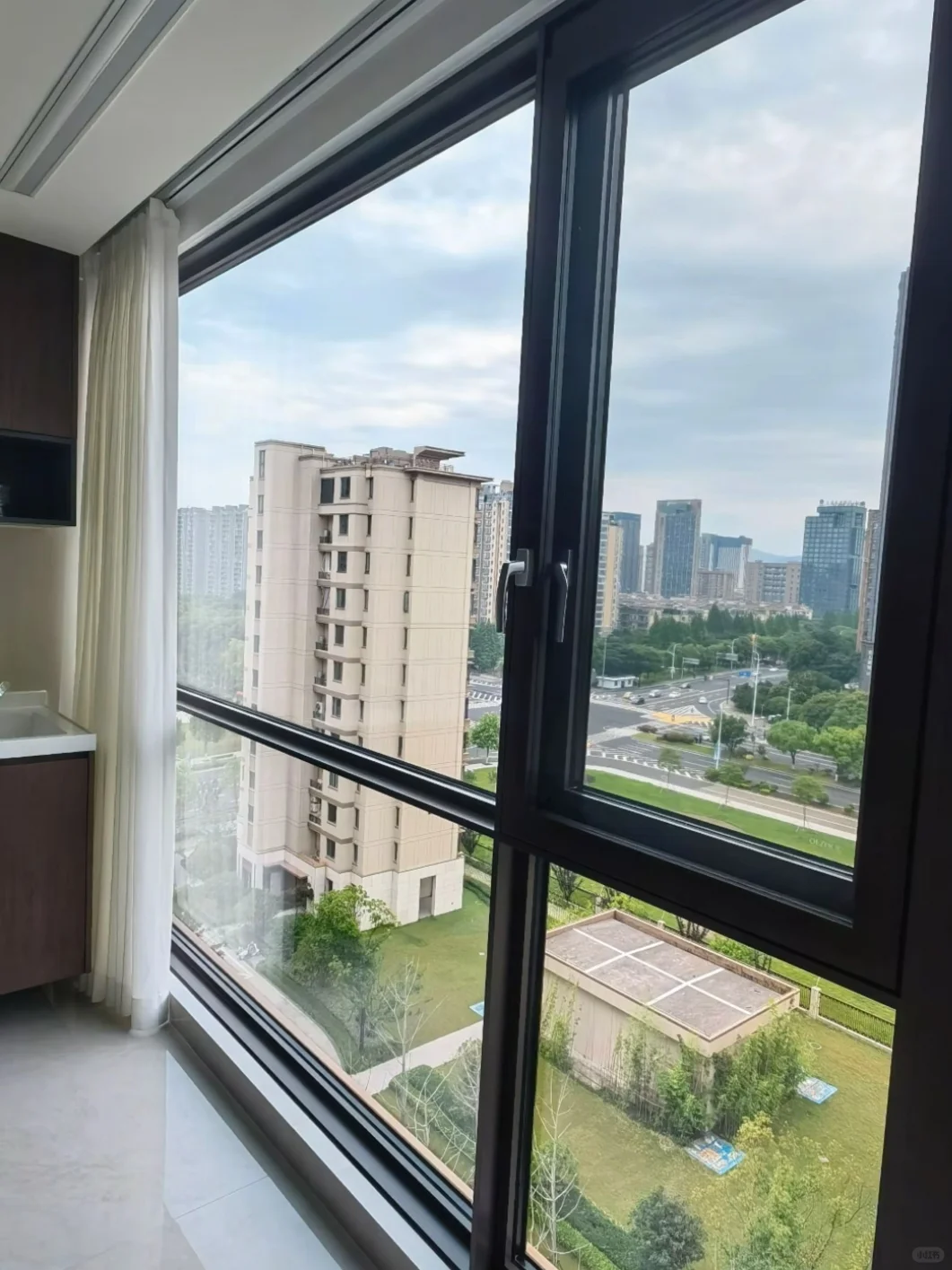 2个阳台+3个窗户，断桥铝共花费16300