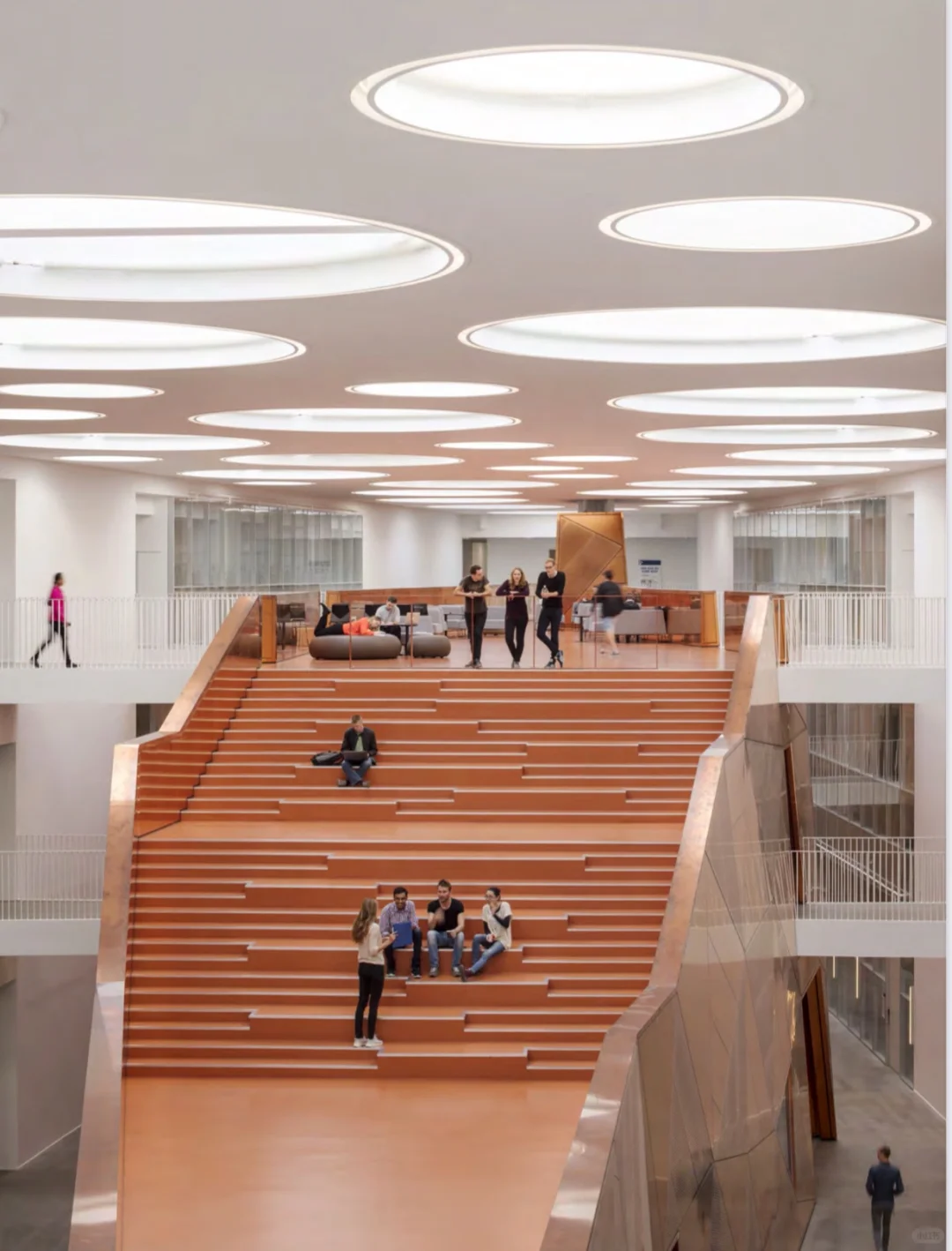 【绿色建筑新浪潮】揭秘节能低碳重塑中国建筑