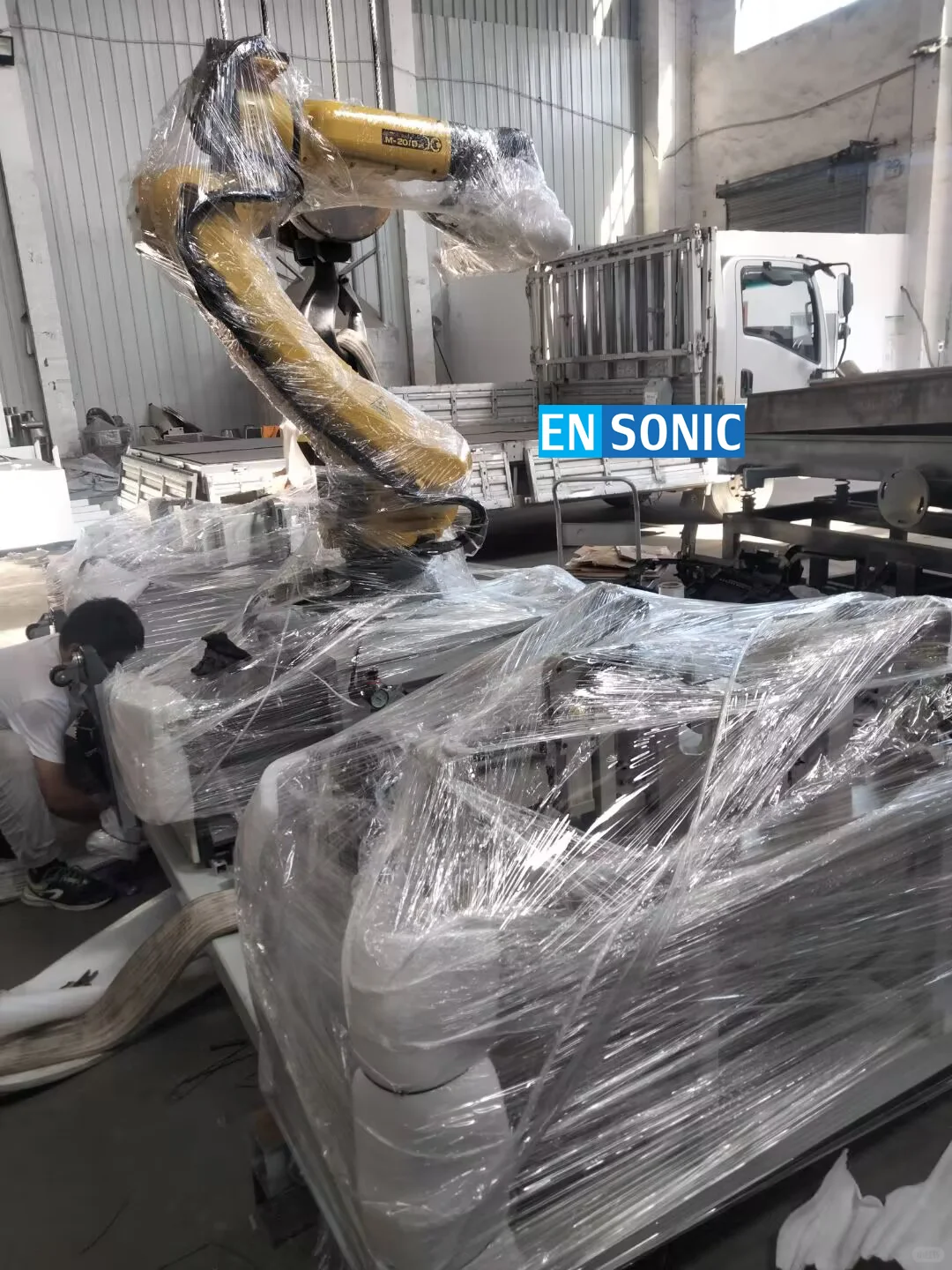 汽车仪表盘内饰支架双工位超声波焊接机器人