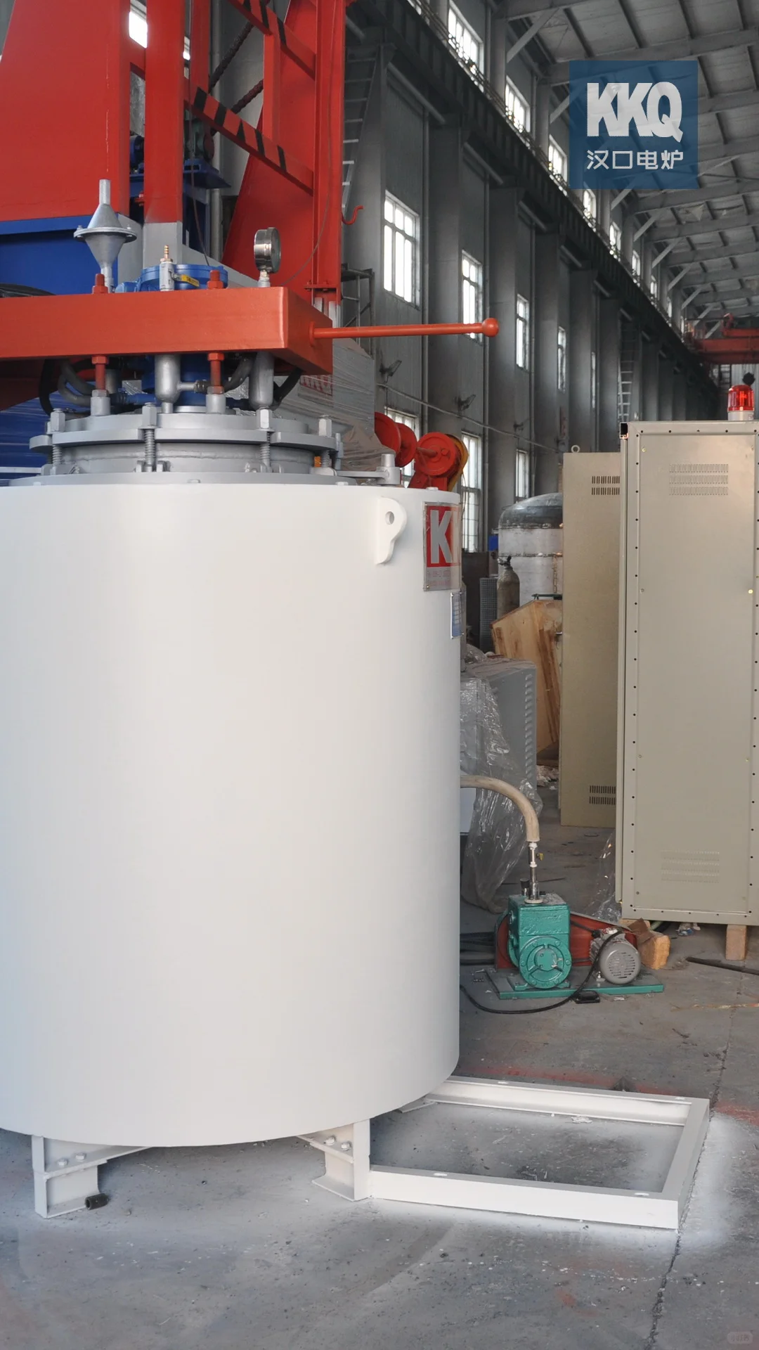 宁波某液压机械厂订购45KW小型氮化炉
