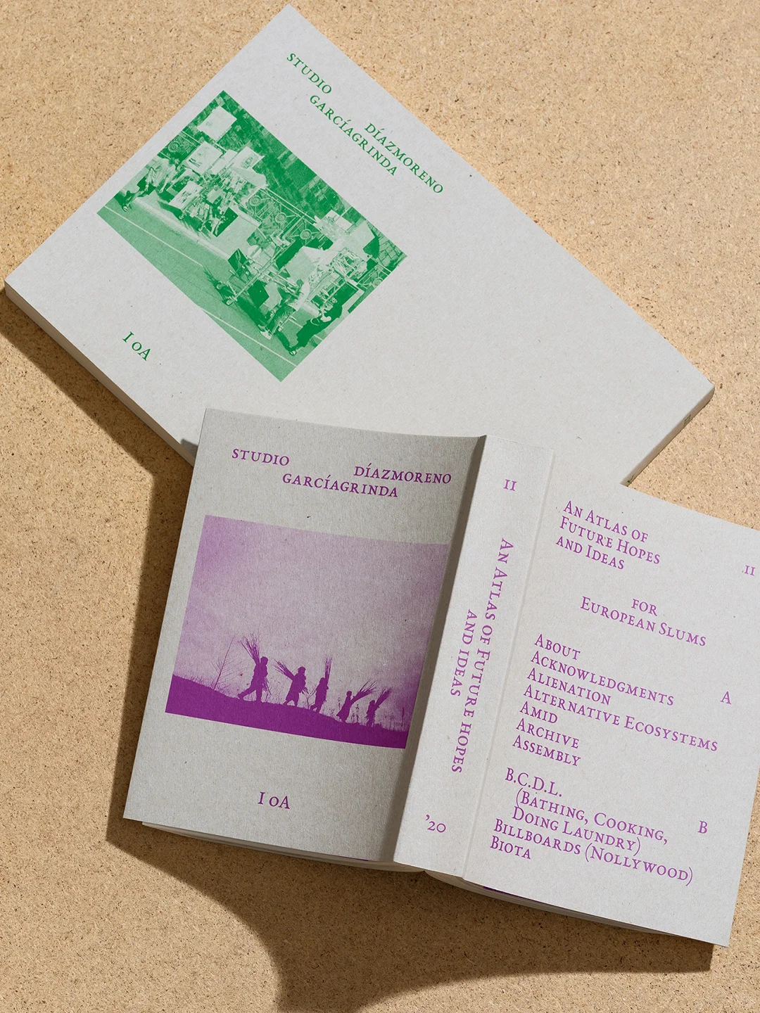 ? 材质控狂喜！粗糙再生纸书籍画册设计