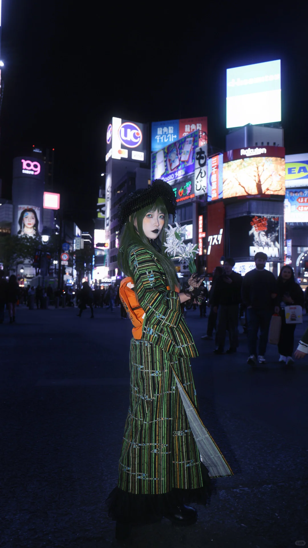 在世界上最繁华的街头为你献上花束