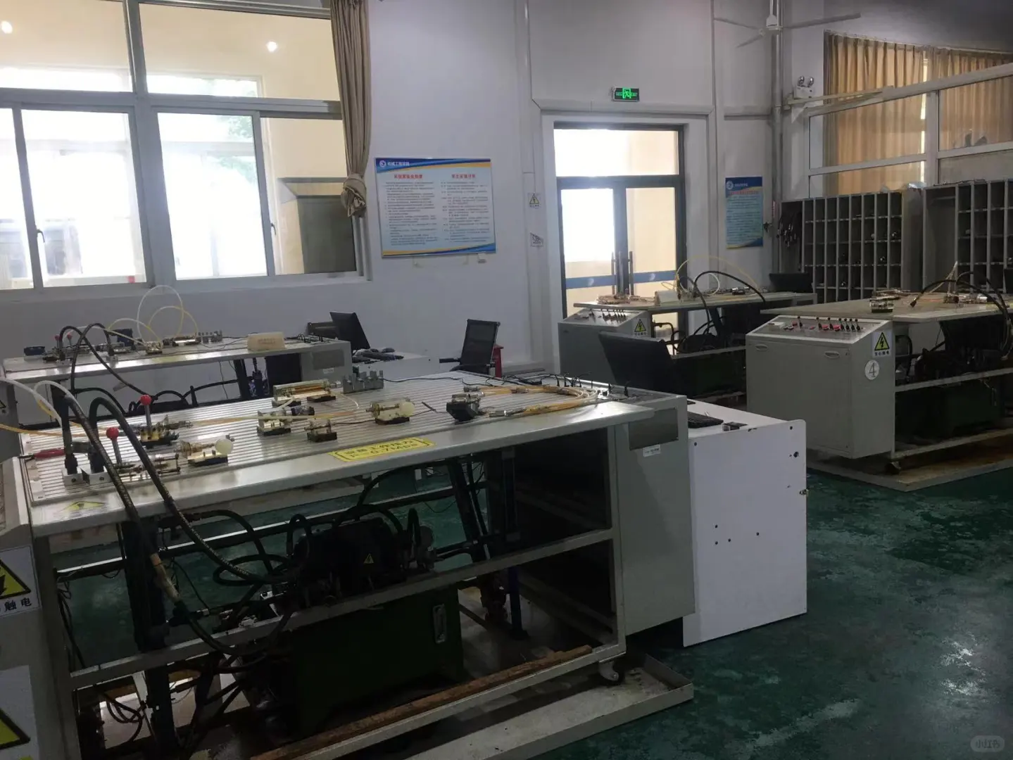 苏州工学院液压气动设备安装调试