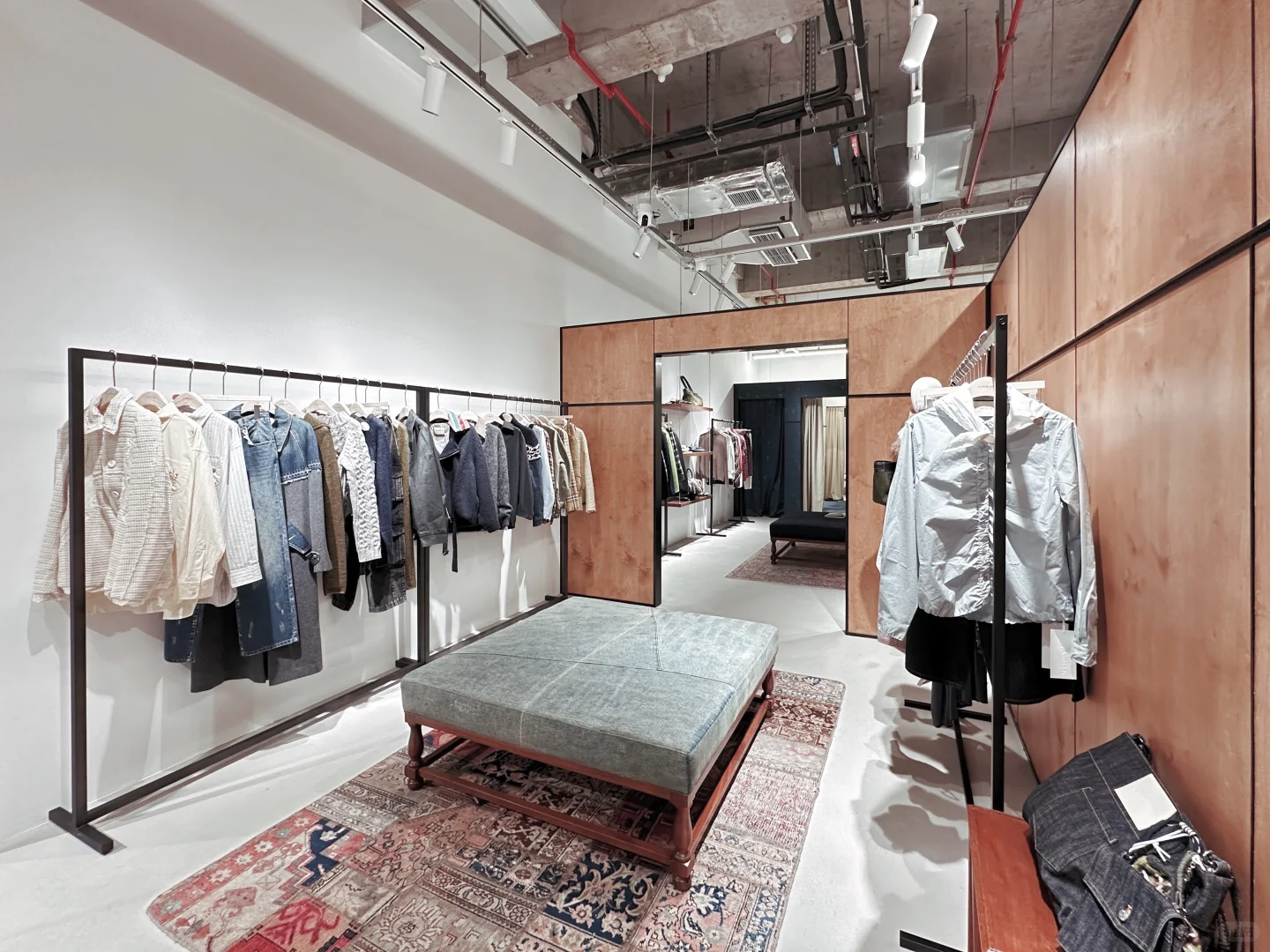 WYSH翡悦里新开的设计师品牌JUNWEI LIN