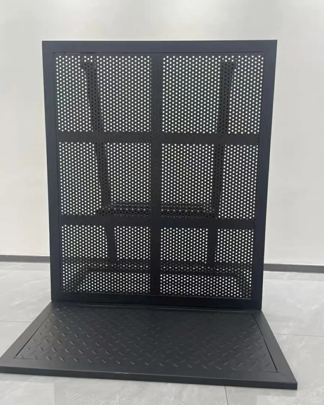 《赔钱处理防爆铁马》紧急处理防爆栏，活动演