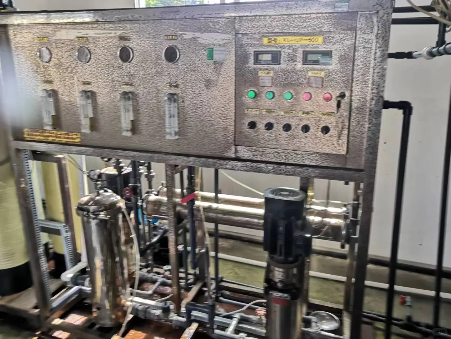 工业纯水系统超细安装准备流程来了—艾柯