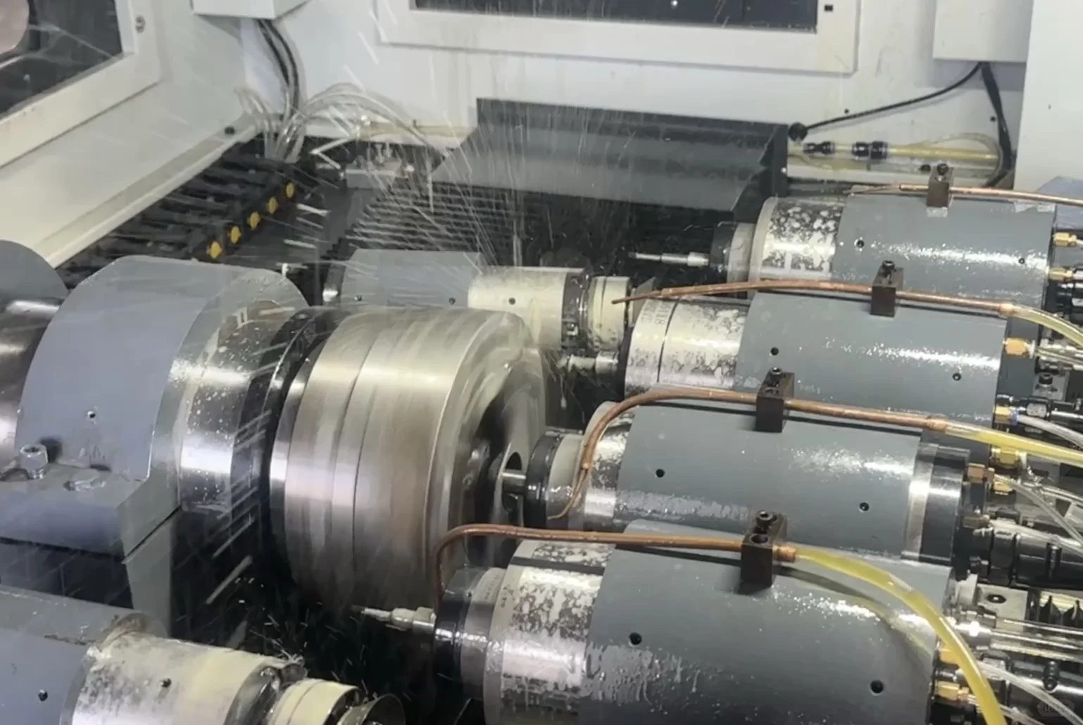 偏心泵体复合磨削