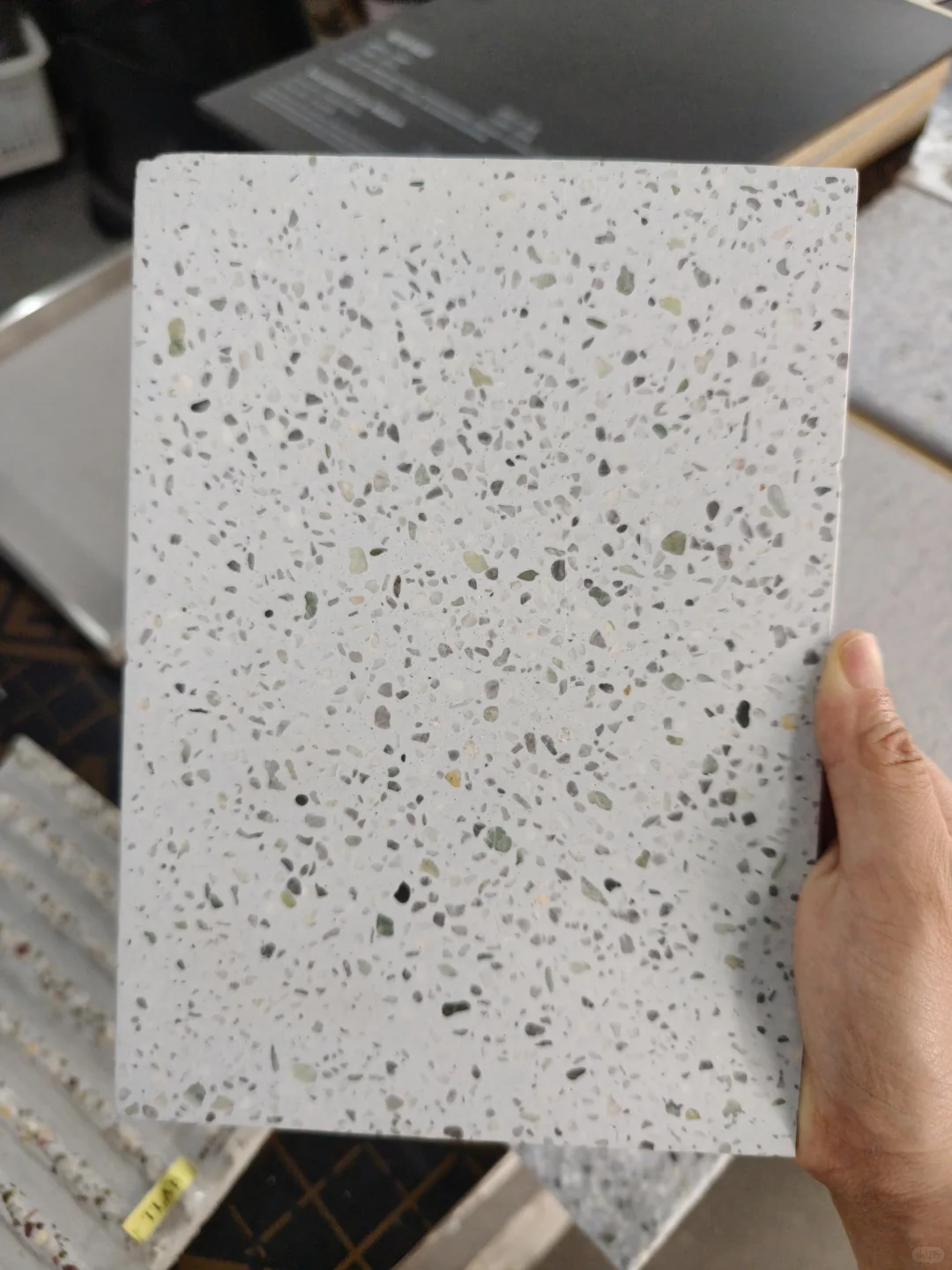 防霉防潮墙壁涂料