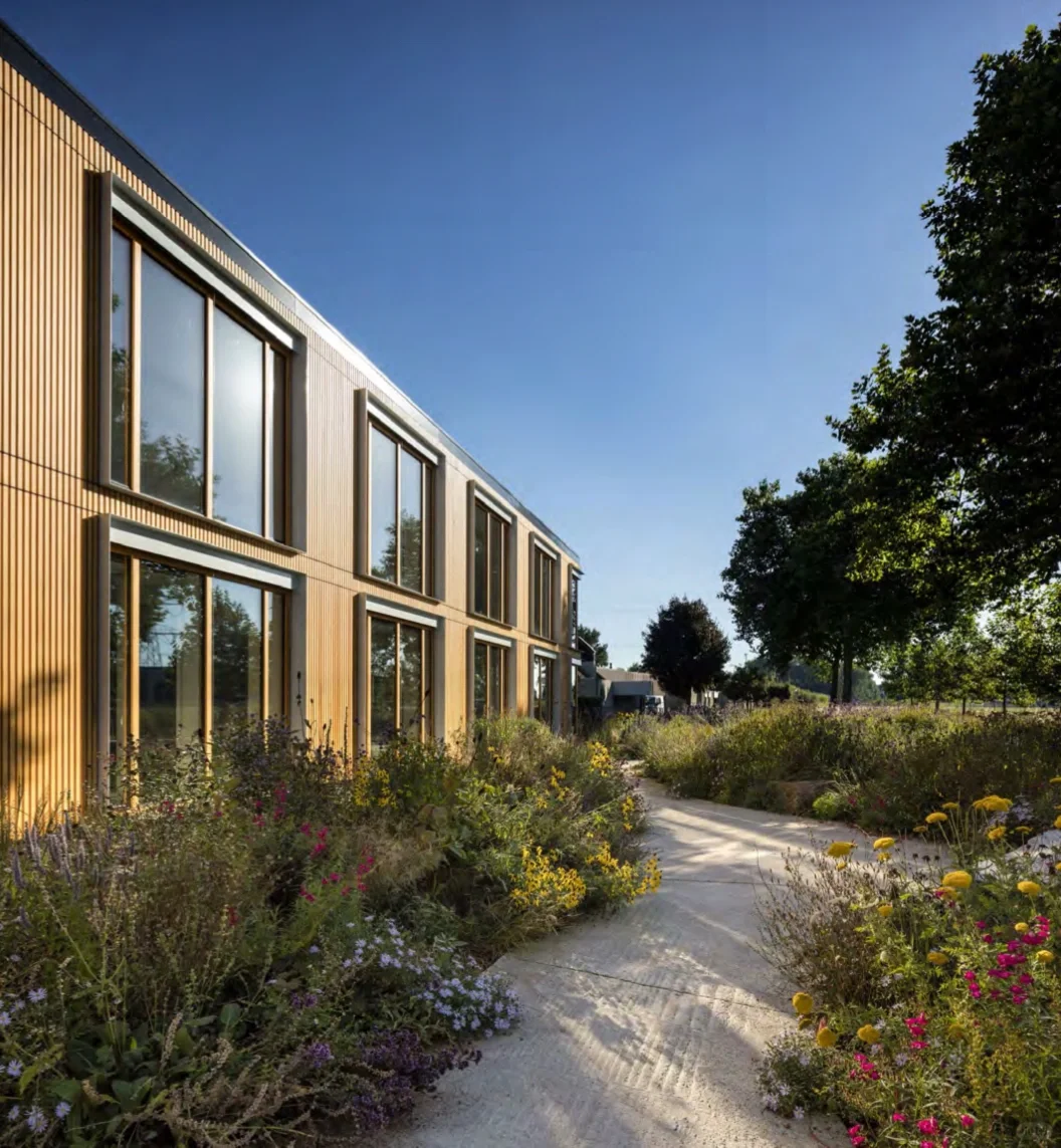 【绿色建筑新浪潮】揭秘节能低碳重塑中国建筑