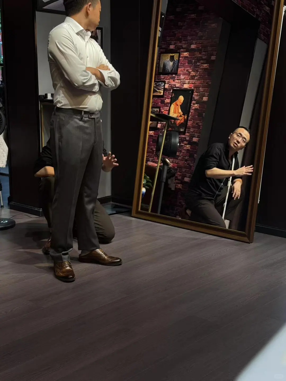 一套合体的西服就是您制胜战袍!RUIFAN专属