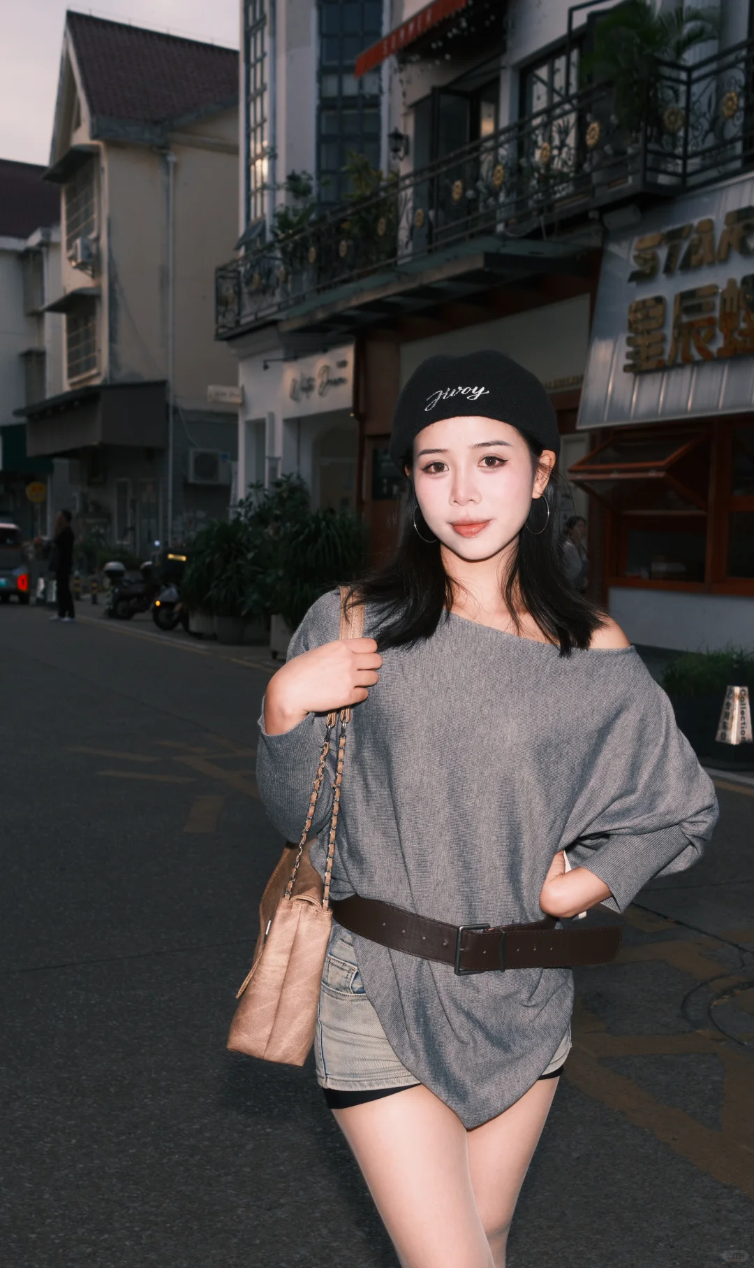 捕捉街头时尚感，每一帧都是风格的具象化～