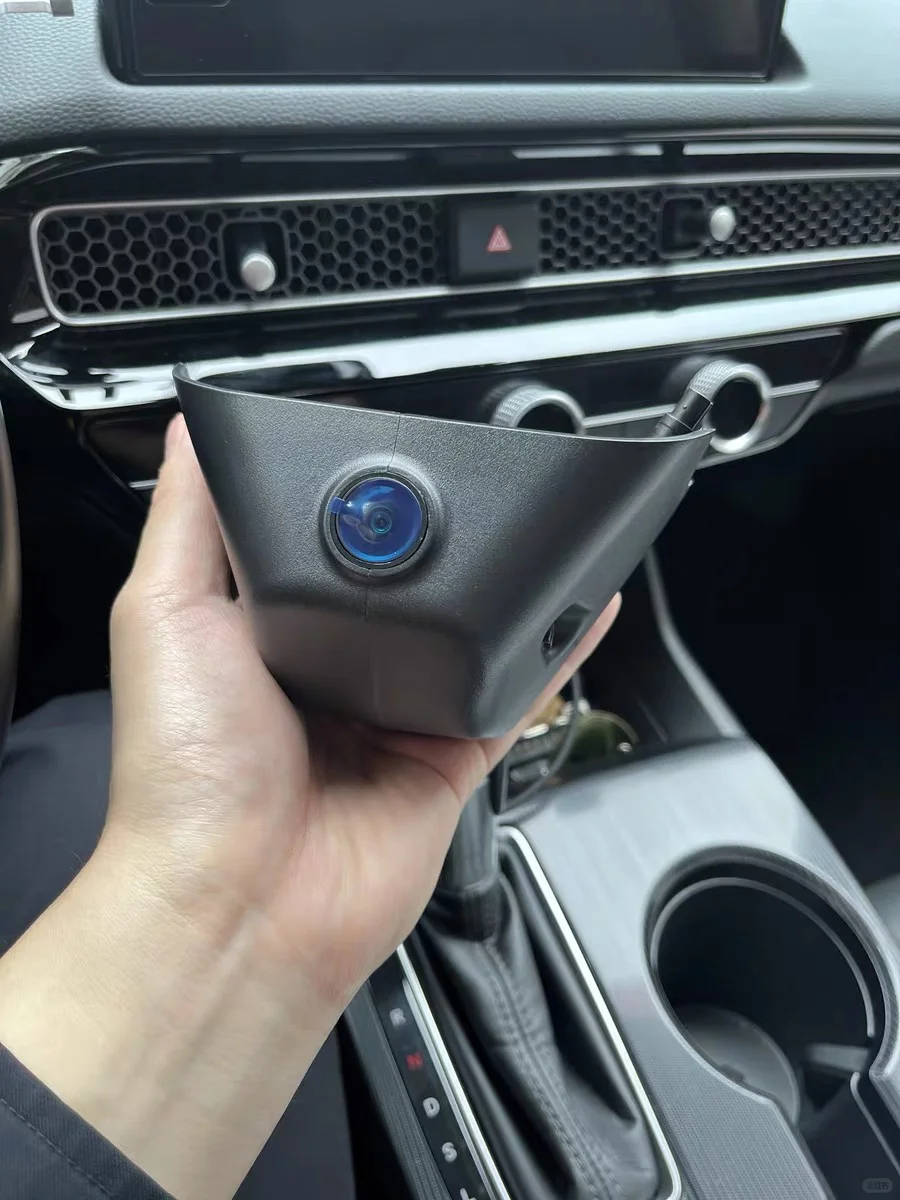 强迫症福利?隐藏式行车记录仪告别中控接线