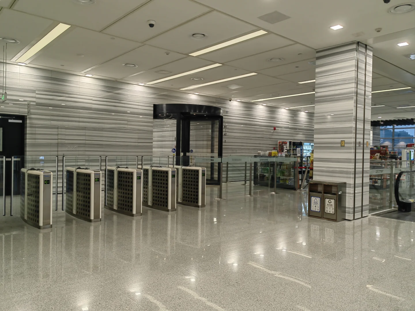 办公楼闸机的玩法