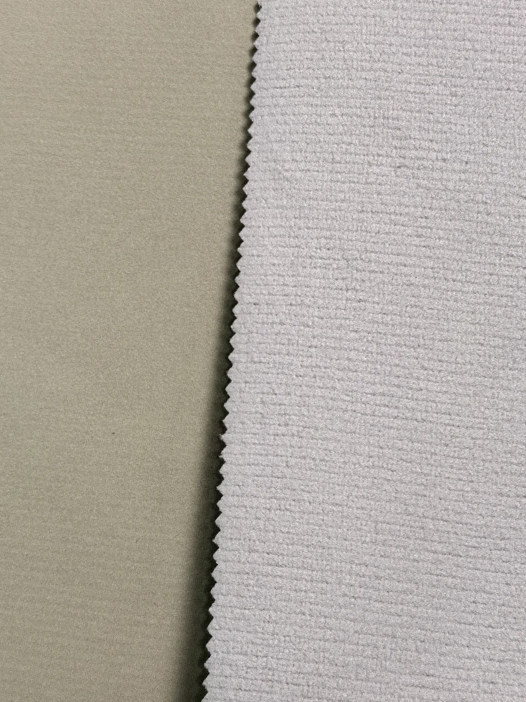 复合绒内里 | 弹力防水保暖亲肤软壳面料