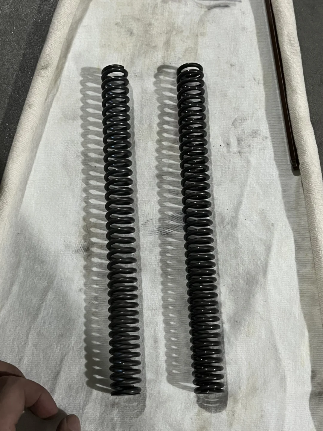 给Nst更换前减震弹簧，改善到底的情况