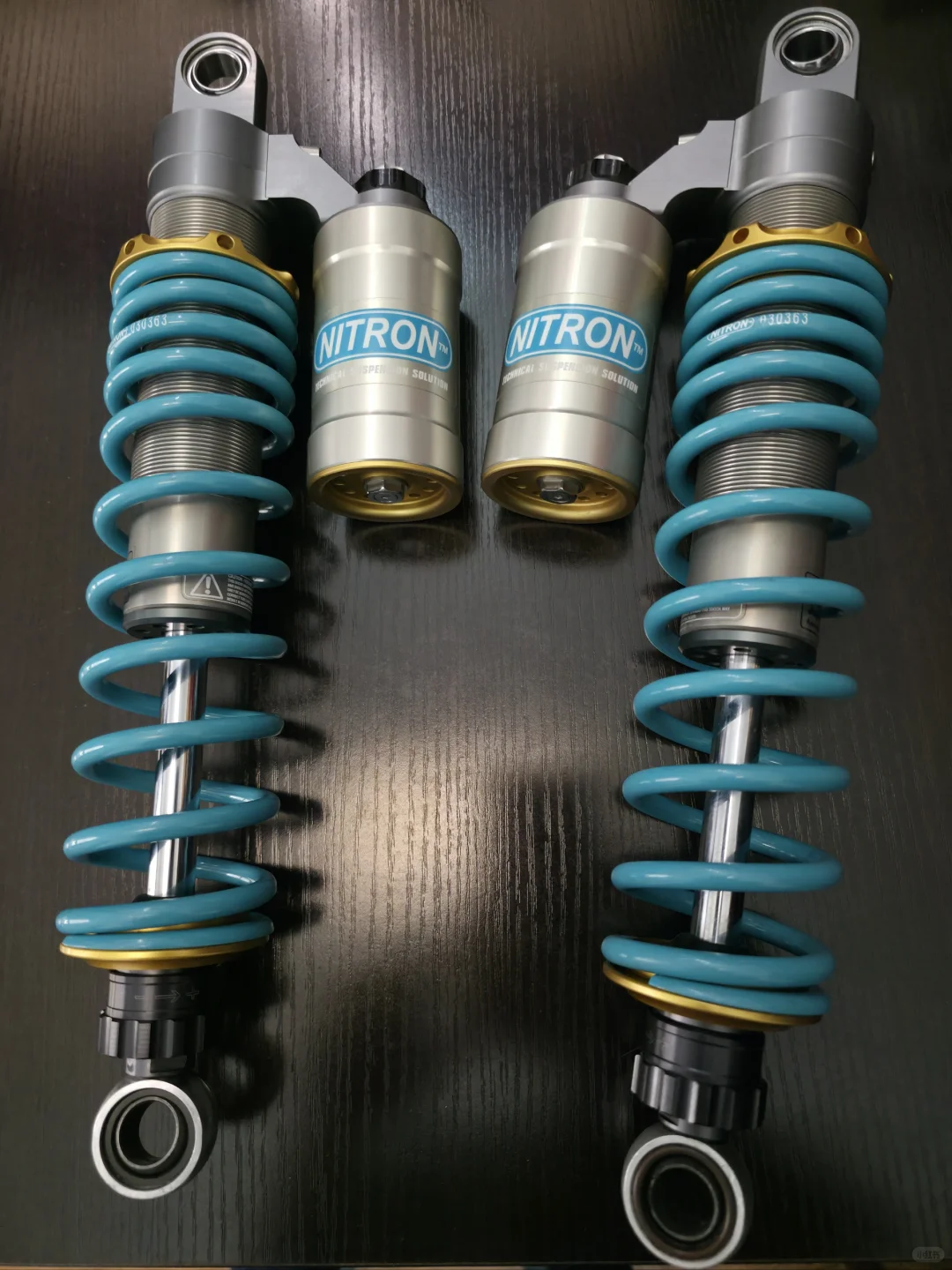 横评各种顶级后避震—xmax篇